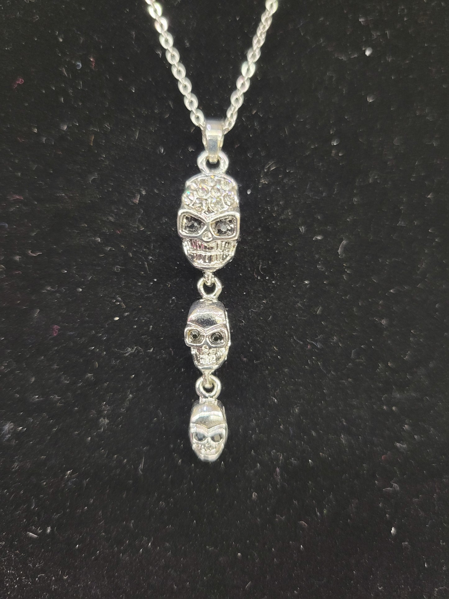 3 Skull Necklace