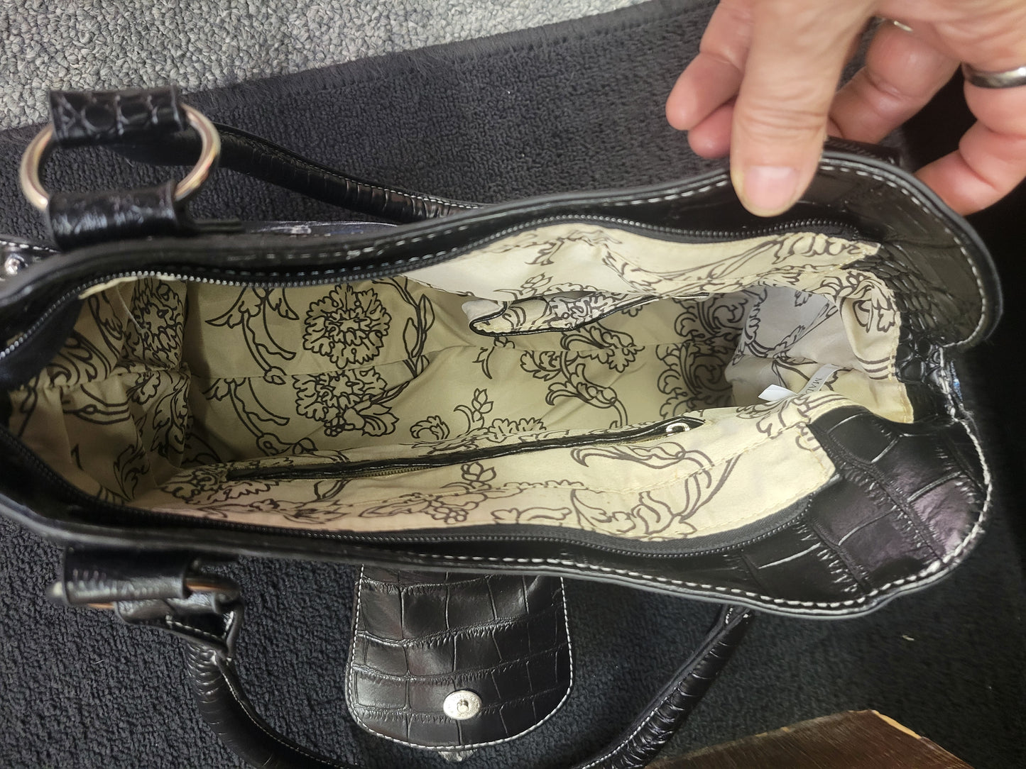 Moon Shine Camo Undertow Purse