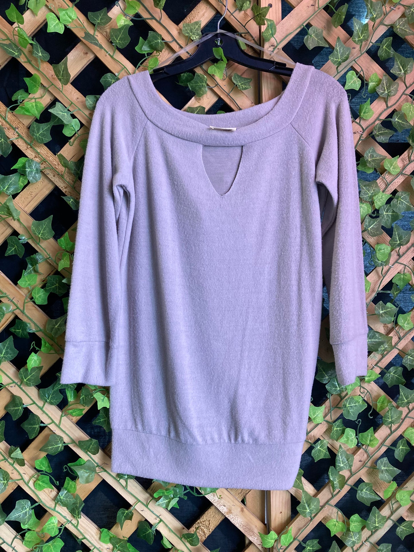 143 Story By Line Up Top