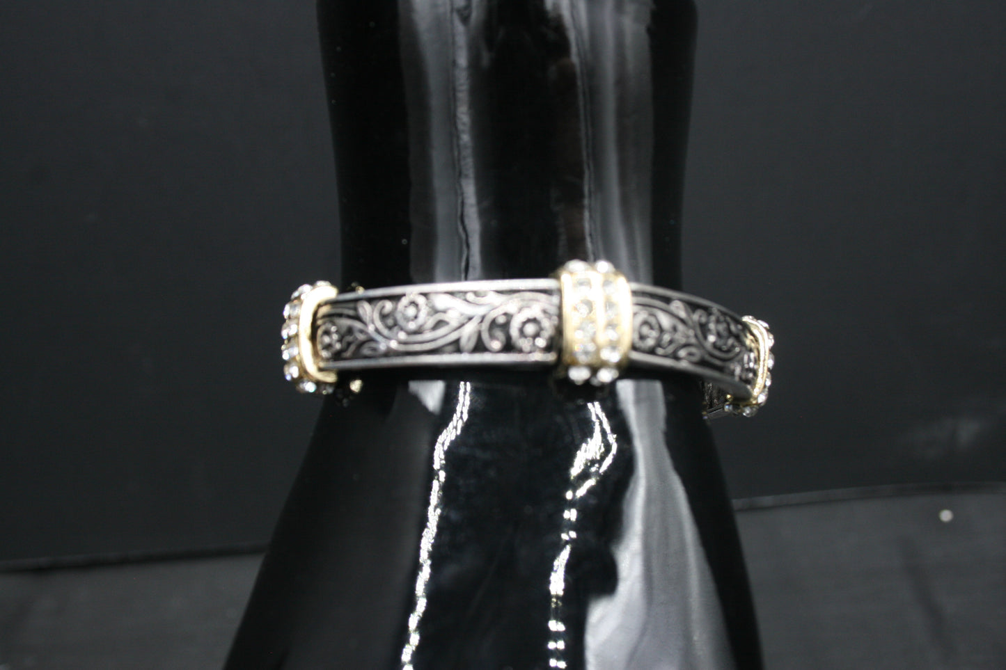 Floral Pewter and Gold Colored Stretch Bracelet