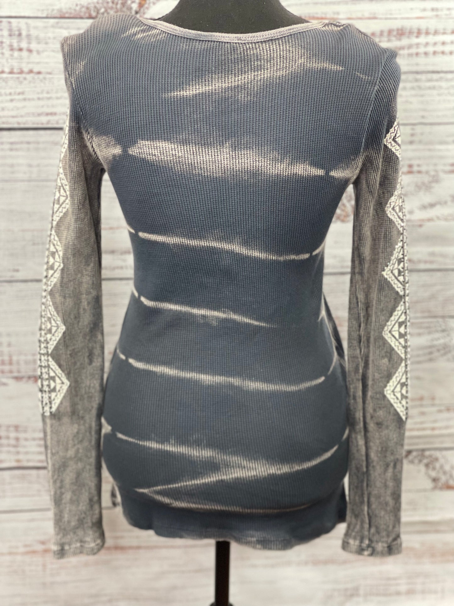 Vocal Southwest Cross Long Sleeve Top