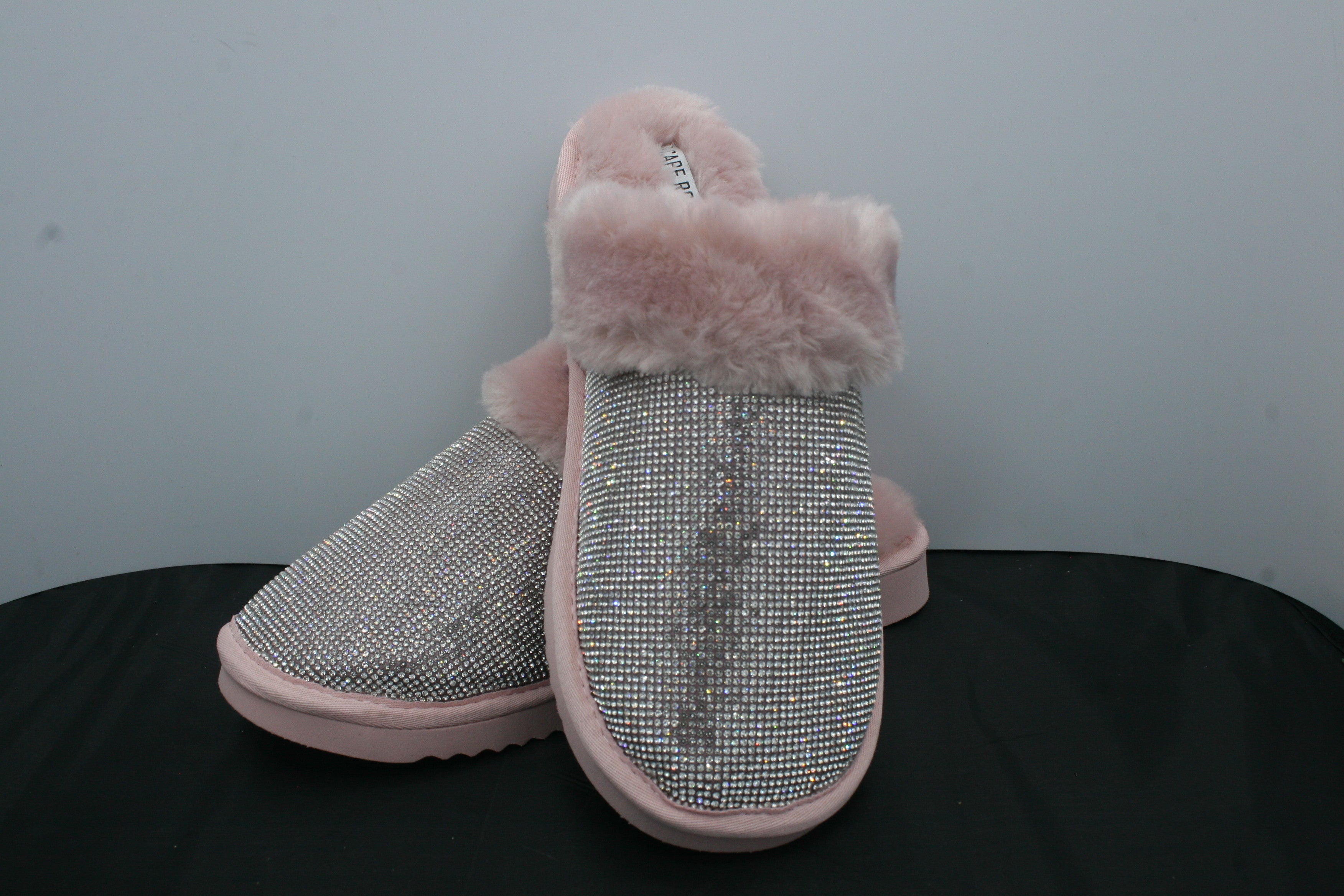 Fur slippers with rhinestones hot sale